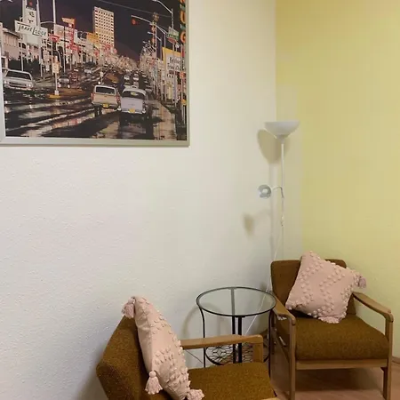 Cozy & Quiet Retro Style * Budapest