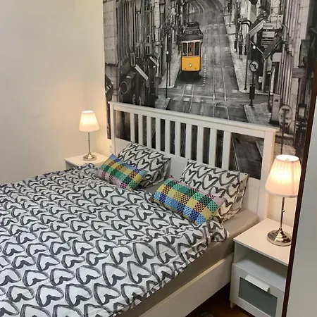 Cozy & Quiet Retro Style
