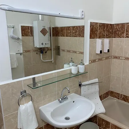 Cozy & Quiet Retro Style Apartamento Budapest